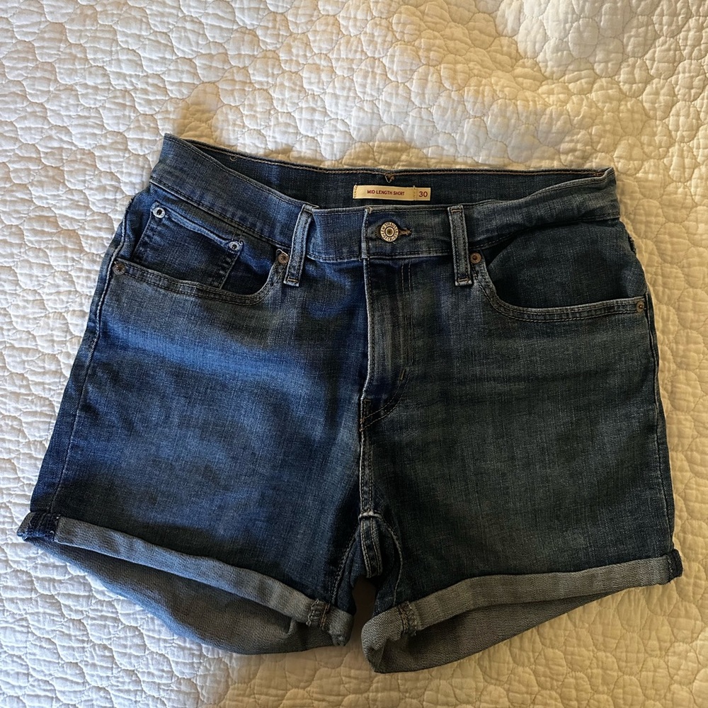Levi’s Mid Length Shorts